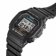 Ura moška Casio G-Shock DW-5600UE-1ER (Ø 42,5 mm) - Shopper.si