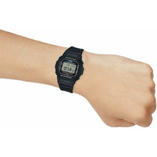 Ura moška Casio G-Shock DW-5600UE-1ER (Ø 42,5 mm) - Shopper.si