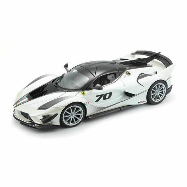 Avto Bburago Ferrari FXX K-EVO #70 PE 1:18 - Shopper.si