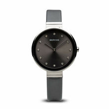 V4H53468AF02D5A4416A177C3FFE0A01972R6476456P2