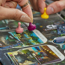 Namizna igra Cluedo Conspiration (FR) - Shopper.si