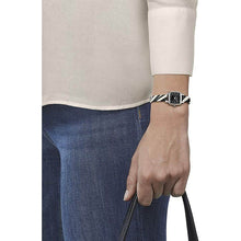 Ura ženska Tissot LOVELY W-DIAMONDS - Shopper.si