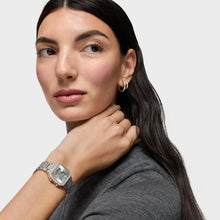 V2HBD28F831D7937E44C6CDFDD366667E17R7739012P5